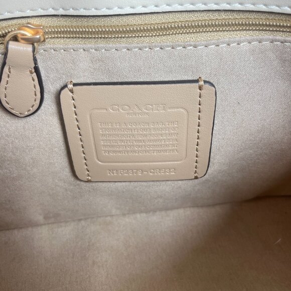 Coach Women's Underarm Bag - Picture 7 of 9